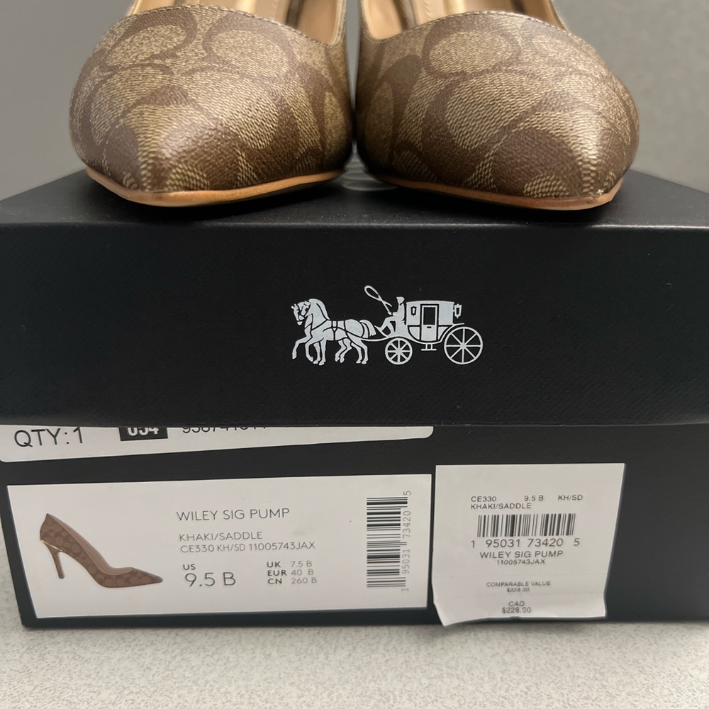 Coach Wiley Sig Pump NIB Khaki/Saddle Size 9.5 - Picture 2 of 7